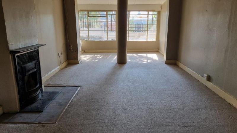 5 Bedroom Property for Sale in Ladybrand Free State